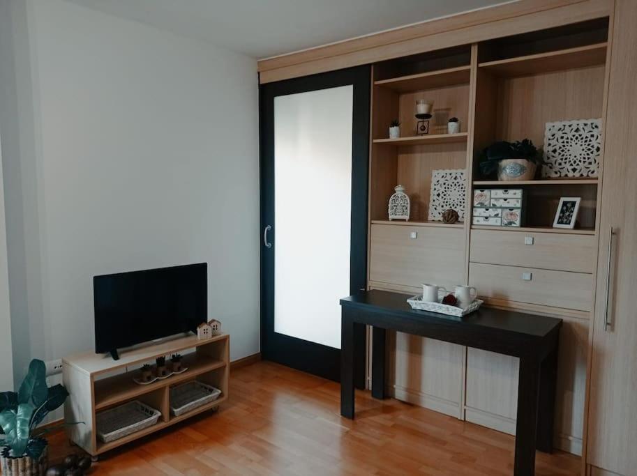 Apartament Acogedor Apartamento Con Piscina Y Garaje Huesca Zewnętrze zdjęcie